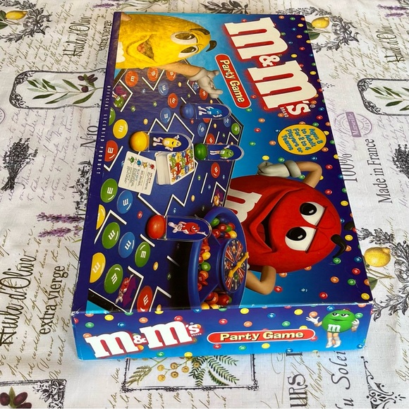 Vintage 1999 M & M’s Party Board Game - Picture 4 of 11